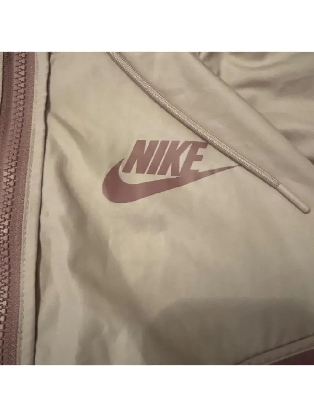 Fire Beautiful Nike two-toned windbreaker jacket